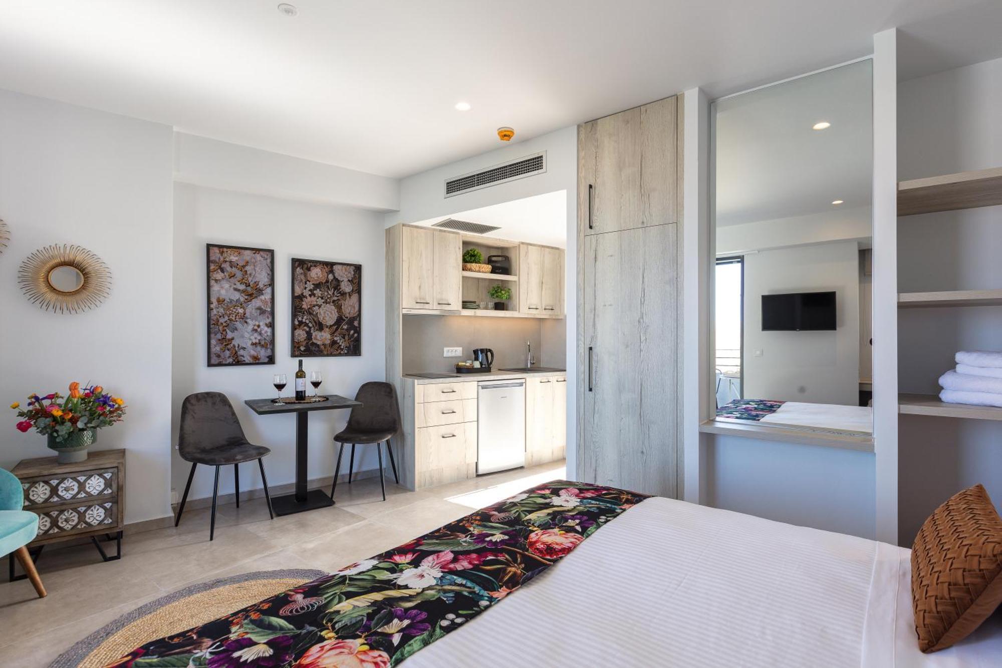 העיירה רתימנו Lines Concept Accommodation מראה חיצוני תמונה